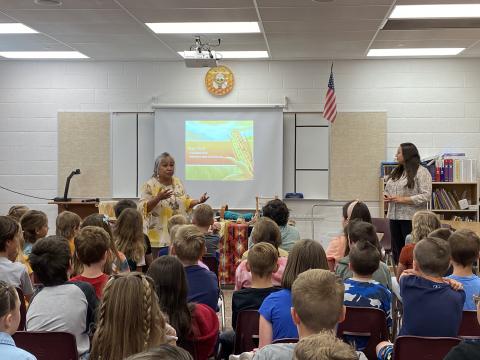 4th Graders learning from Nebo's Title 6 Native American Education group